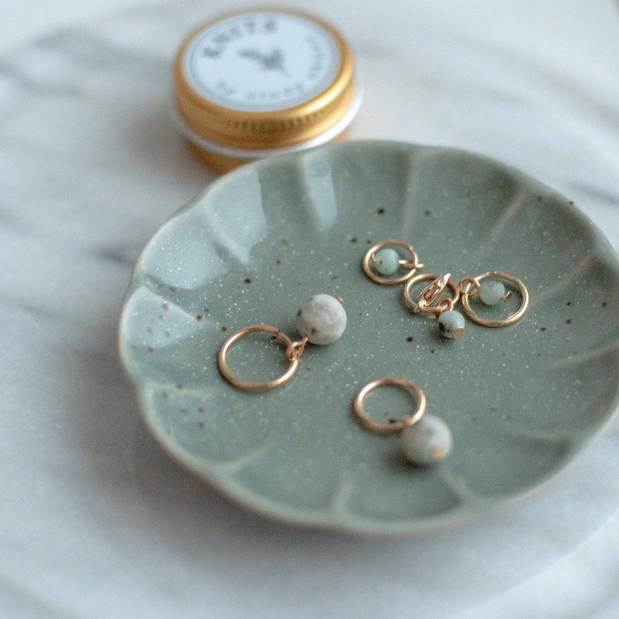 Pearls set - dusty green stitch markers