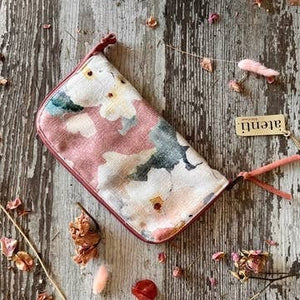 Atenti - Lillian Needles, Hooks and Tools Case