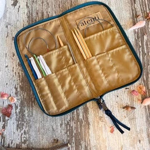 Atenti - Lillian Needles, Hooks and Tools Case